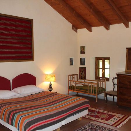 Agriturismo La Rovere Cossano Belbo Eksteriør billede